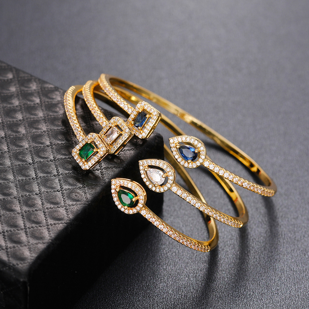 Square Inlay Bangle For Women In Copper With KC Golden Water Plating Featuring Zircon Inlay