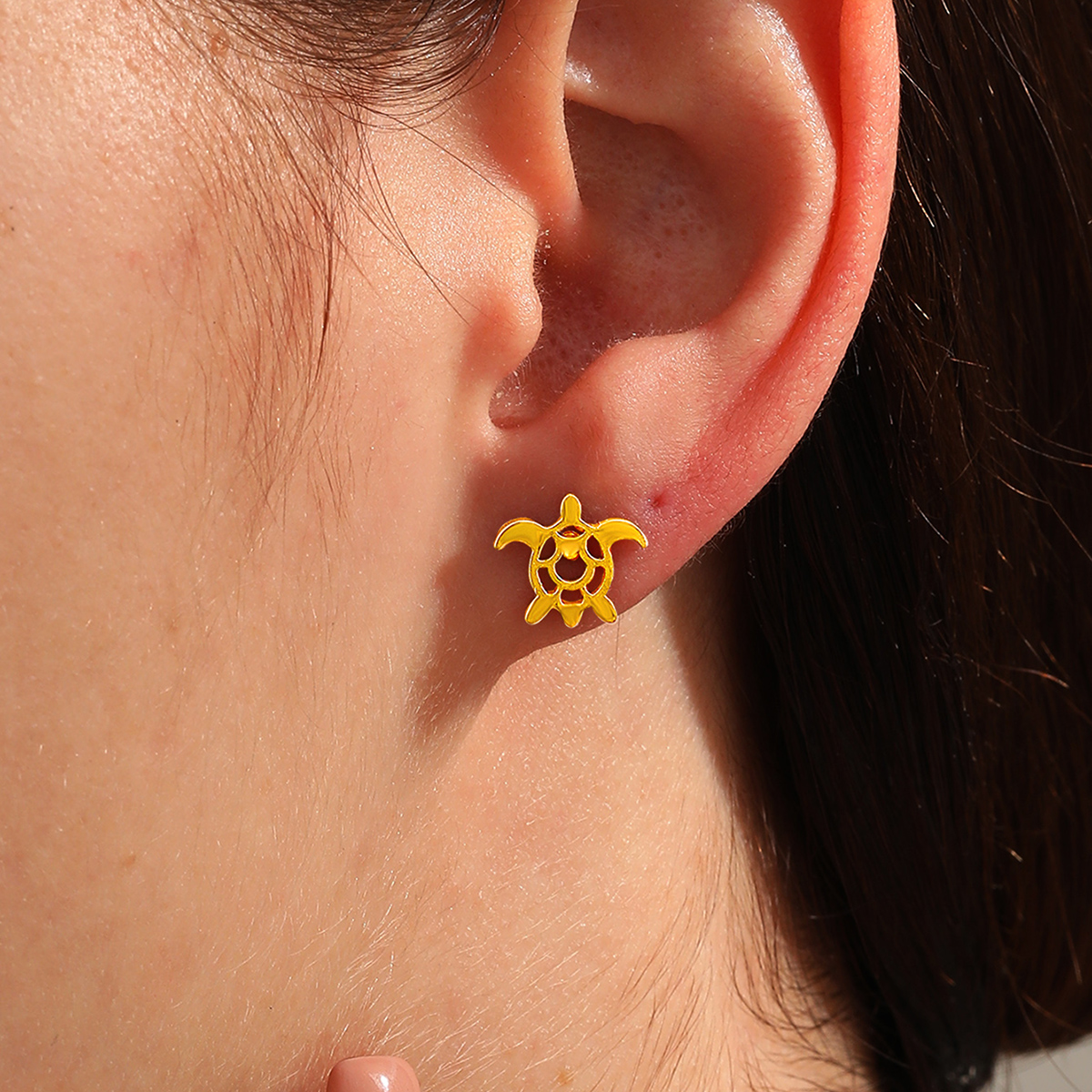 Unisex Tortoise Stud Earrings In Casual Style Featuring 18K Gold Plated 201 Stainless Steel Material 4