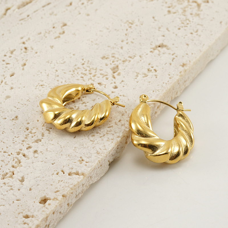 U Shape Hoop Earrings For Women Featuring Electroplated Design With 304 Stainless Steel Ear Pins And 18K Gold PVD Vacuum Plating