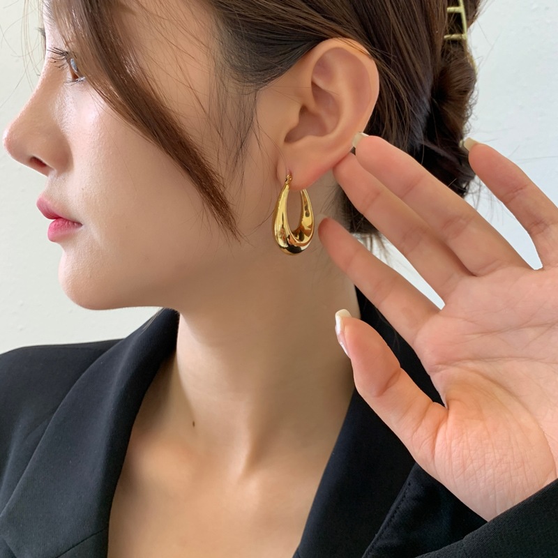 Water Droplets Earrings For Women In Titanium Steel Featuring Splicing Design, 1 Pair Suitable For Daily Wear