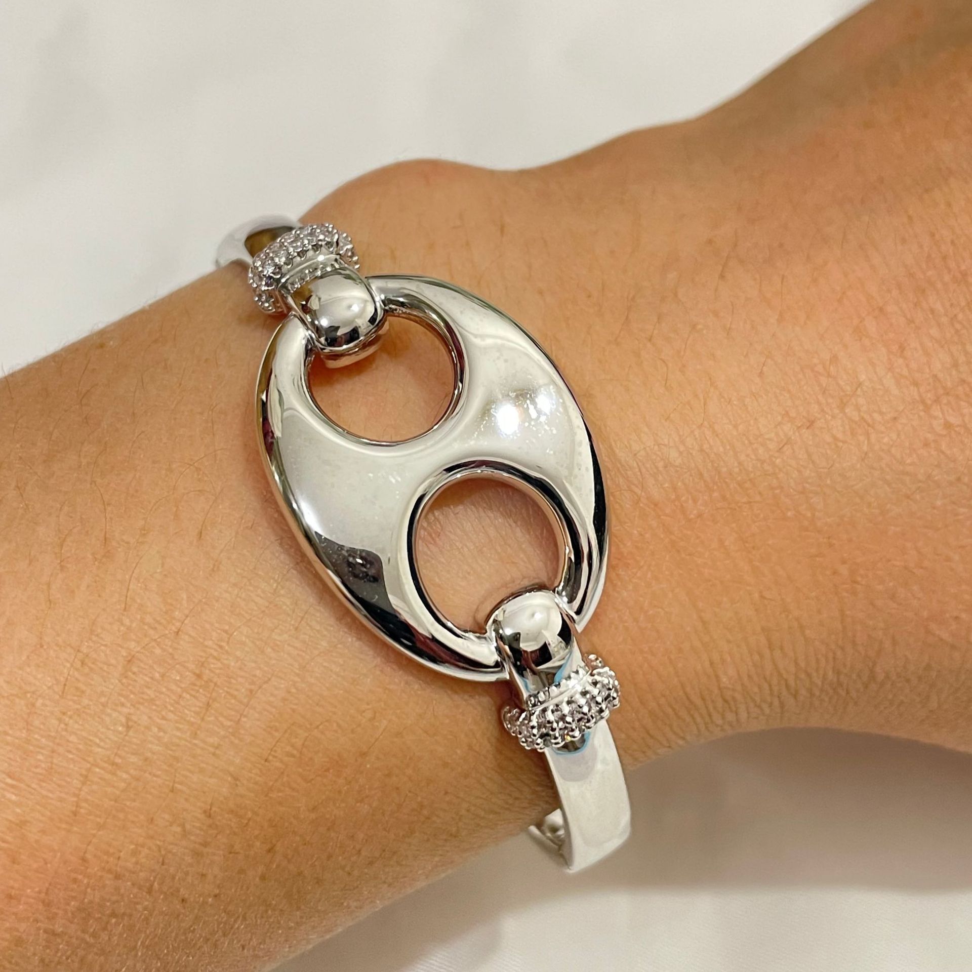 Fashionable Glittering Pig Nose Bracelet Women's Style Smooth Surface Embedded Diamond Retro Small Audience Popular Hand Bracelet 4