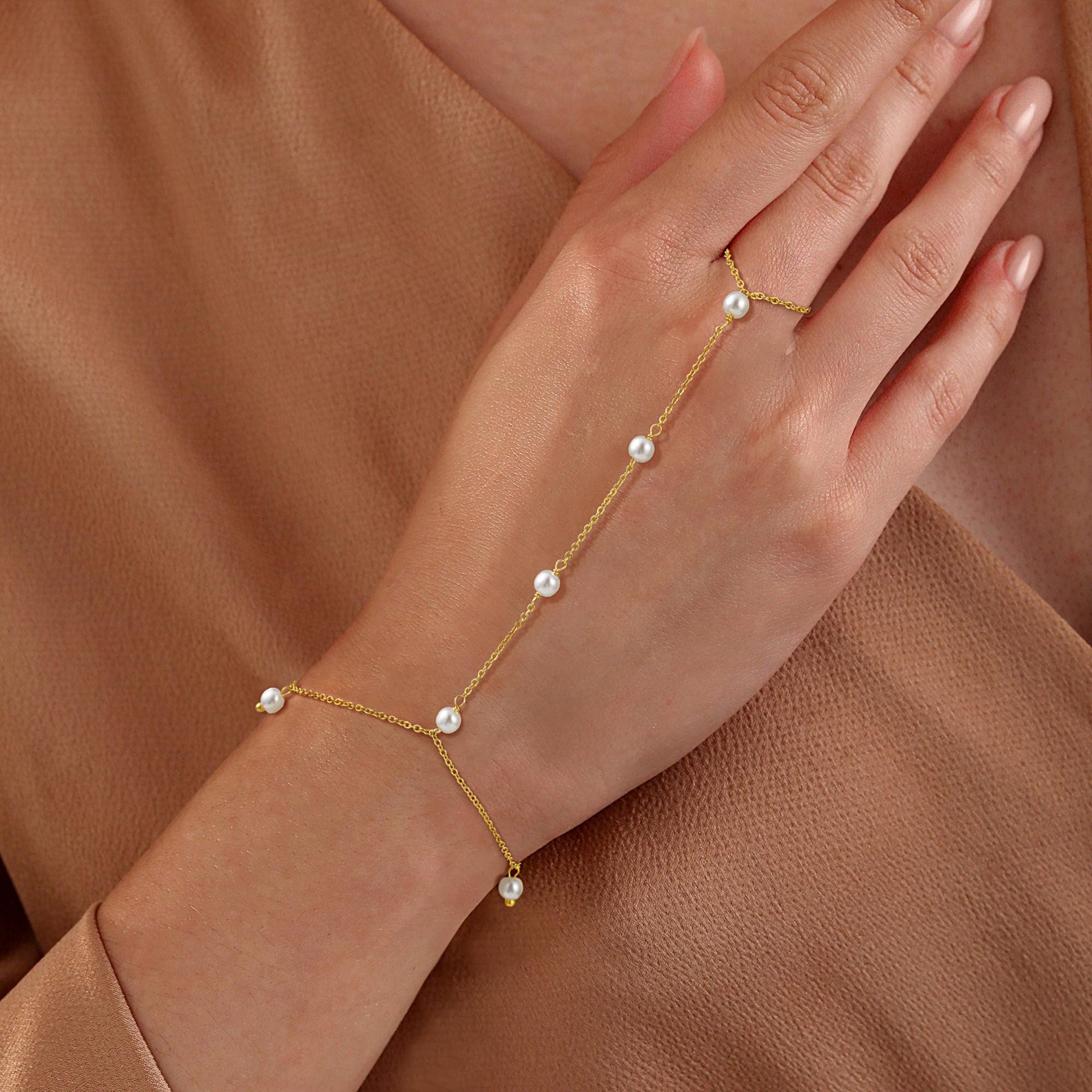 Fashionable Minimalist Geometric Finger-Integrated Bracelet Elegant Personality Chain Handback Design For Women Copper Material 3
