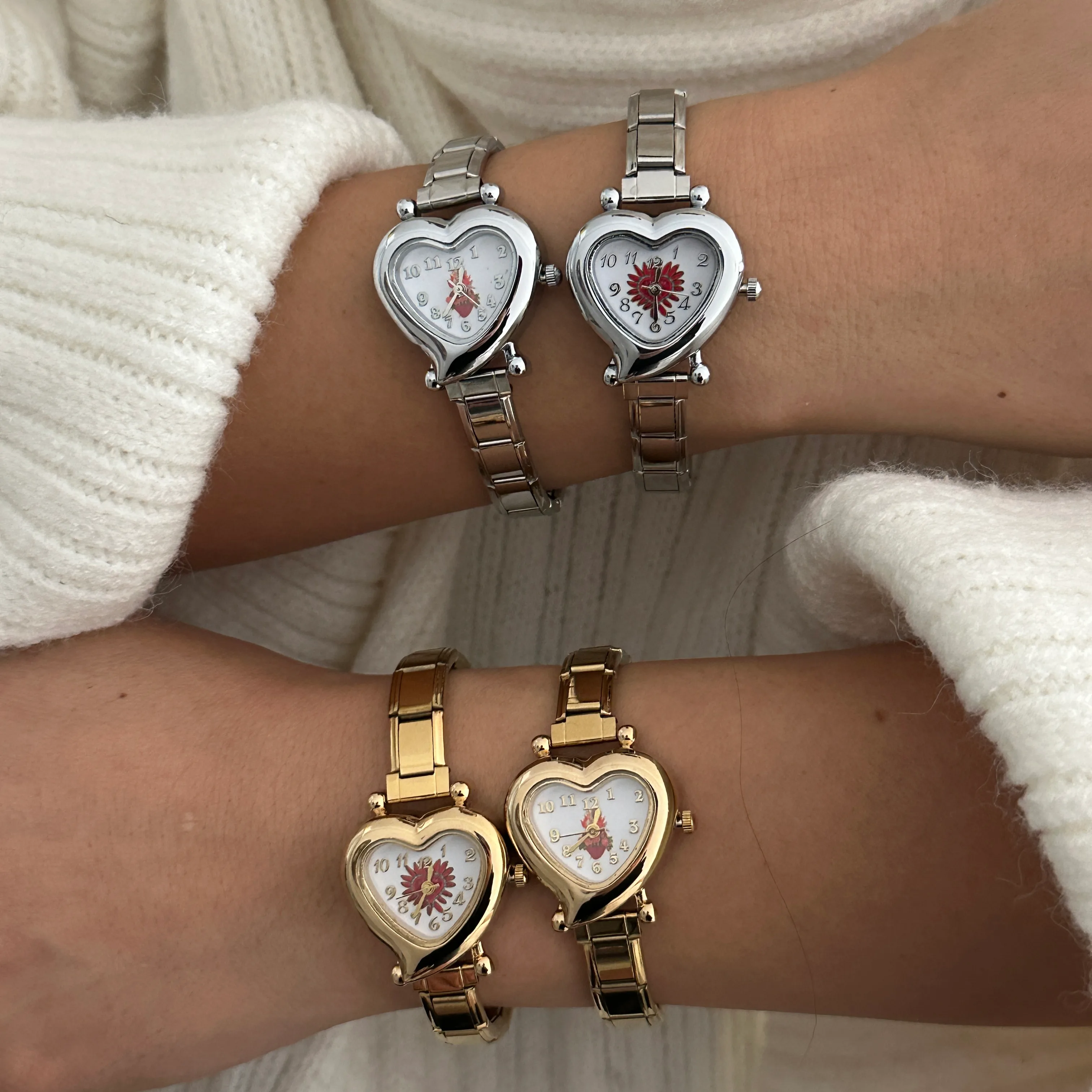 Stainless Steel Roman Numeral Quartz Watch Romantic Elegant Heart-Shaped Dial Women's Watch Single Folding Clasp Quartz Glass Mirror