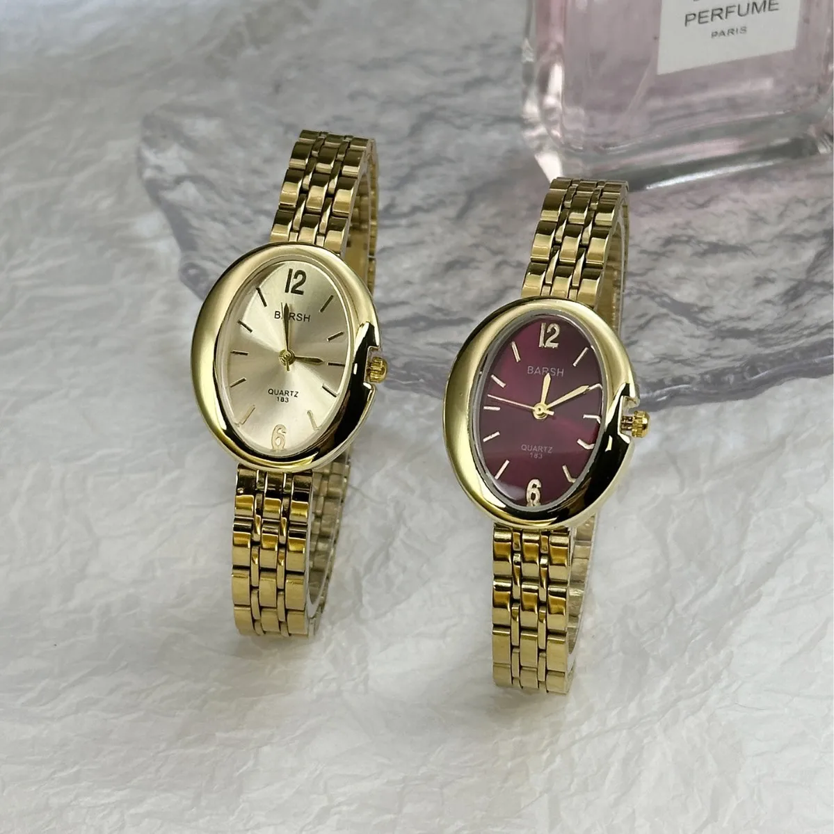 Casual Geometric Folding Buckle Alloy Strap Quartz Watch