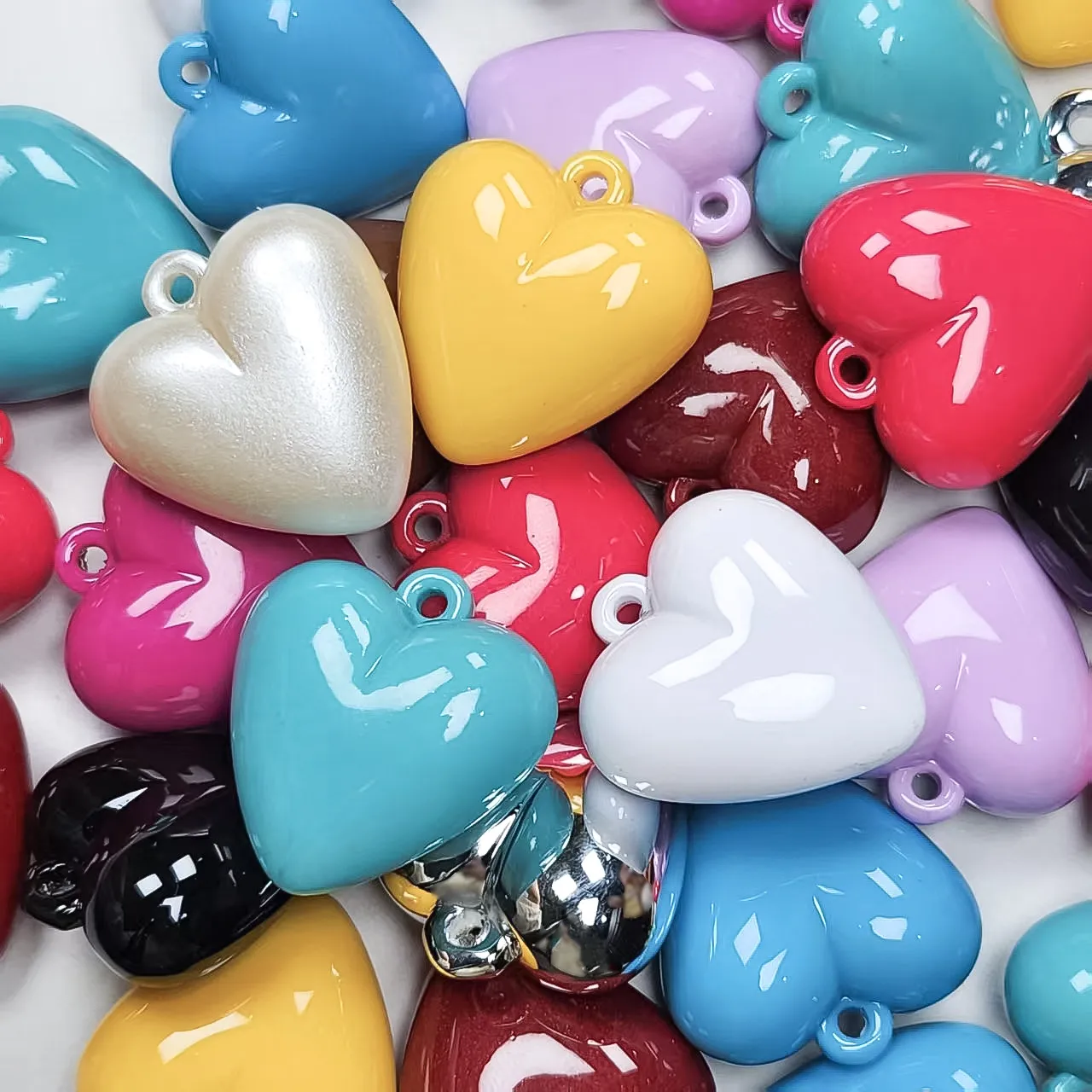 Acrylic Heart Keychain Pendant Bright Oil Baked Paint Solid Color Hanging Hole DIY Jewelry Accessory Keychain Decoration