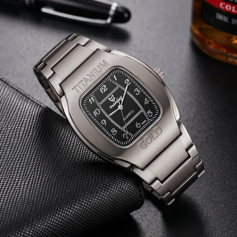 Men's Barrel Shape Quartz Watch With Steel Belt Strap And Pin Buckle Featuring Ordinary Glass Mirror