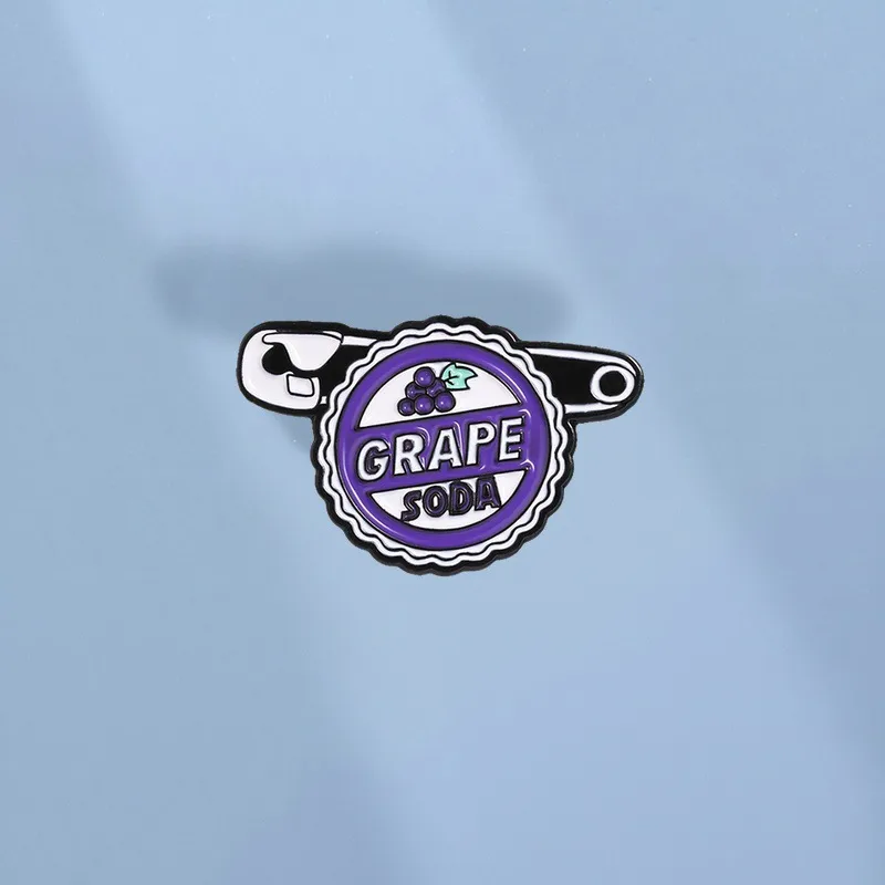 Grape Pin Made Of Zinc Alloy Featuring Electroplated Craftsmanship