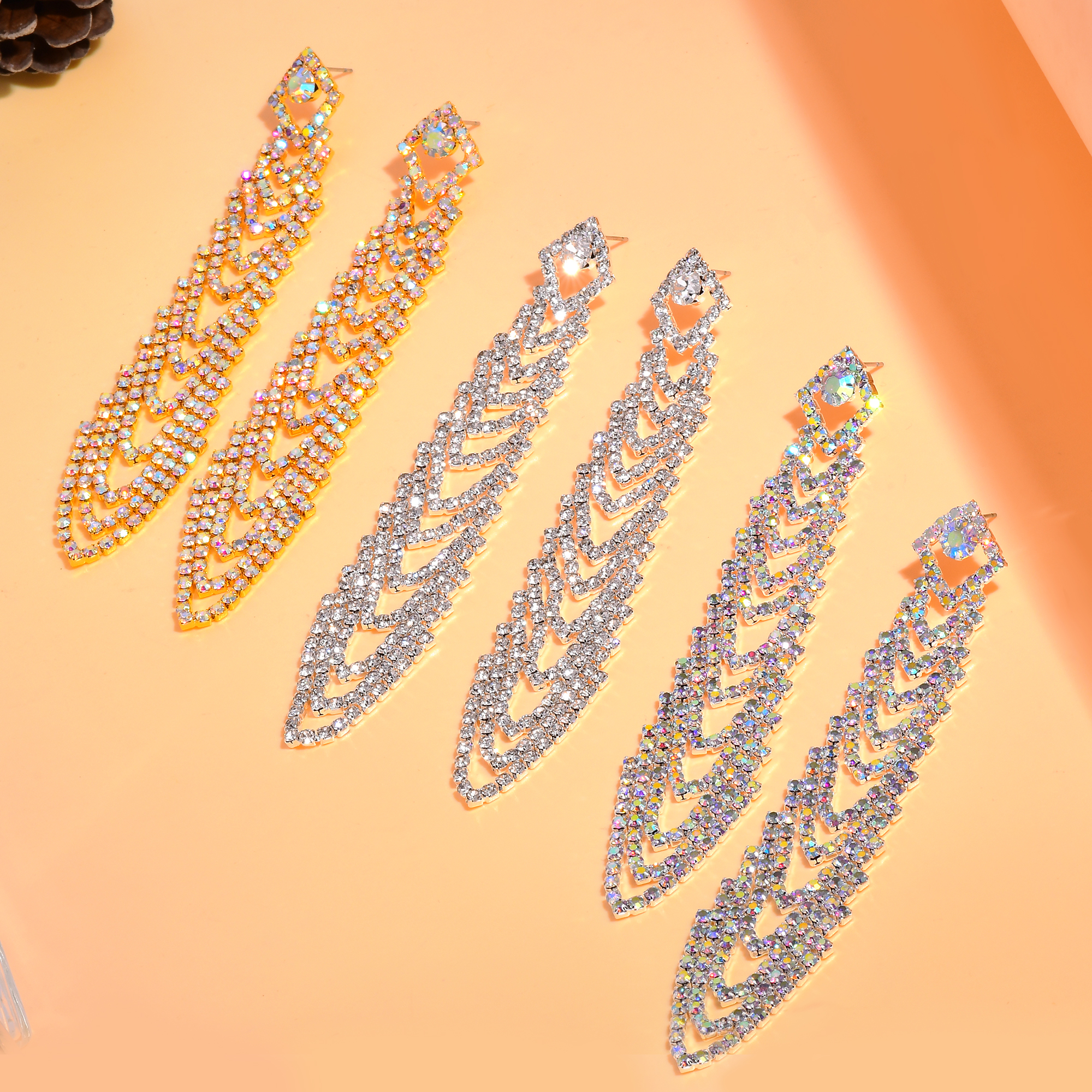 Flowers Claw Setting Earrings For Women In Copper With Water Plating And Rhinestone Inlay, Drop Earrings 2