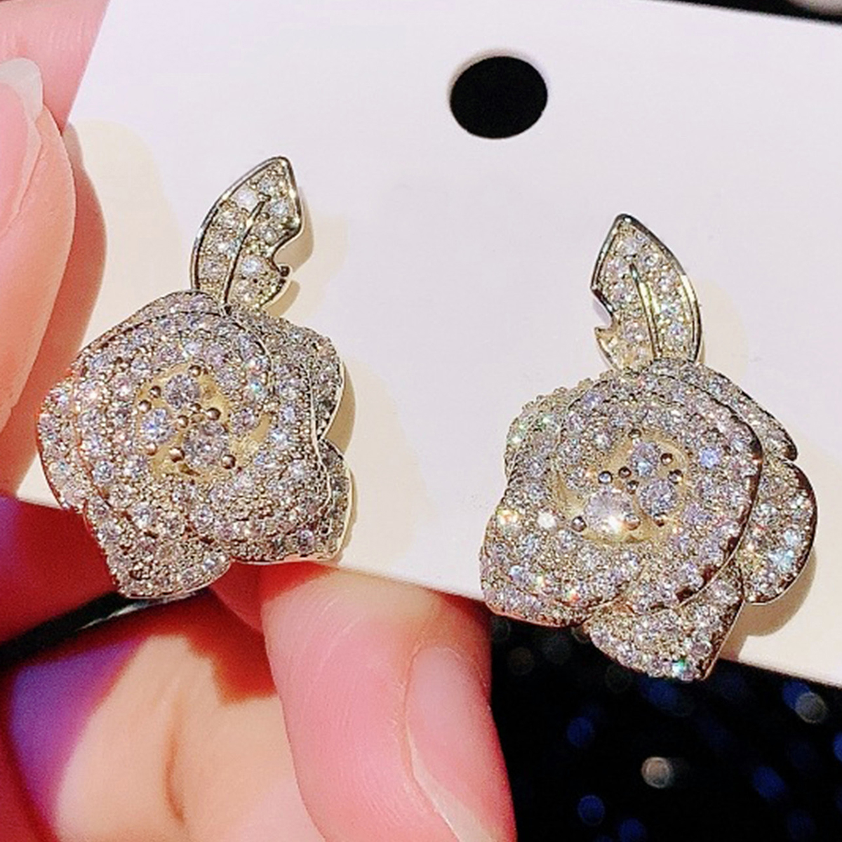 Flowers Earrings With Claw Setting In Copper Featuring KC Golden Water Plating And Zircon Inlay, 0.03µm Thickness