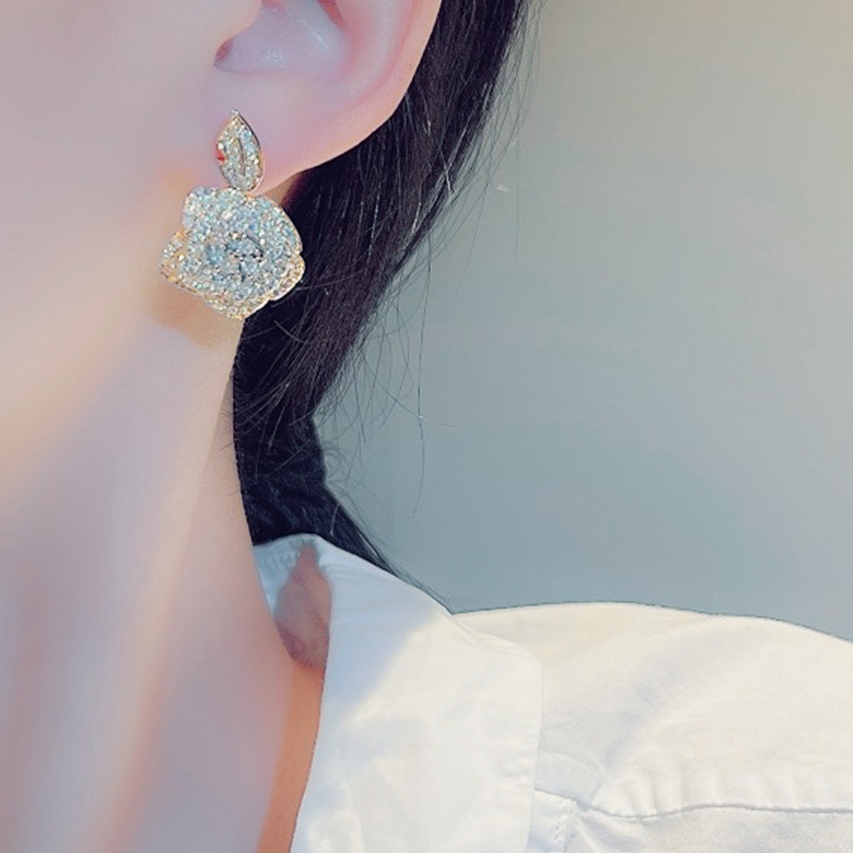 Flowers Earrings With Claw Setting In Copper Featuring KC Golden Water Plating And Zircon Inlay, 0.03µm Thickness 3