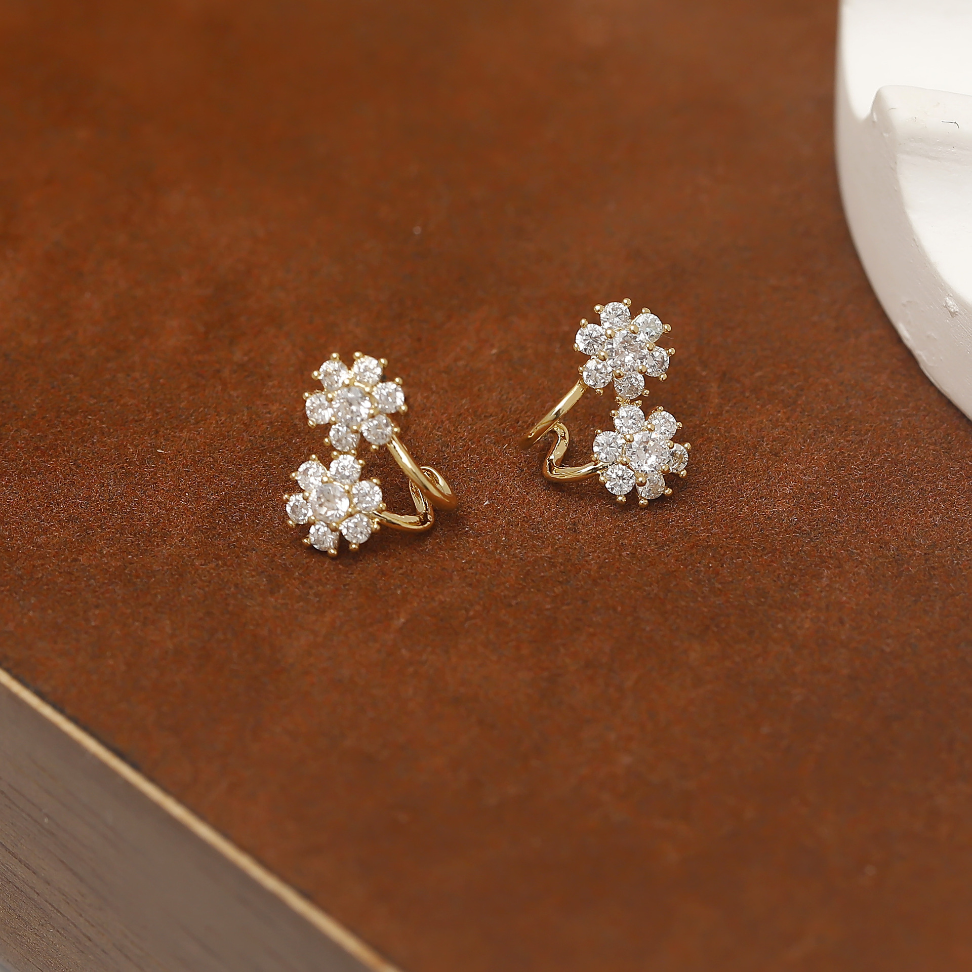 Flowers Stud Earrings With Bezel Setting In Copper Featuring 14K Real Gold Water Plating And Zircon Inlay, 0.03µm Thickness 7