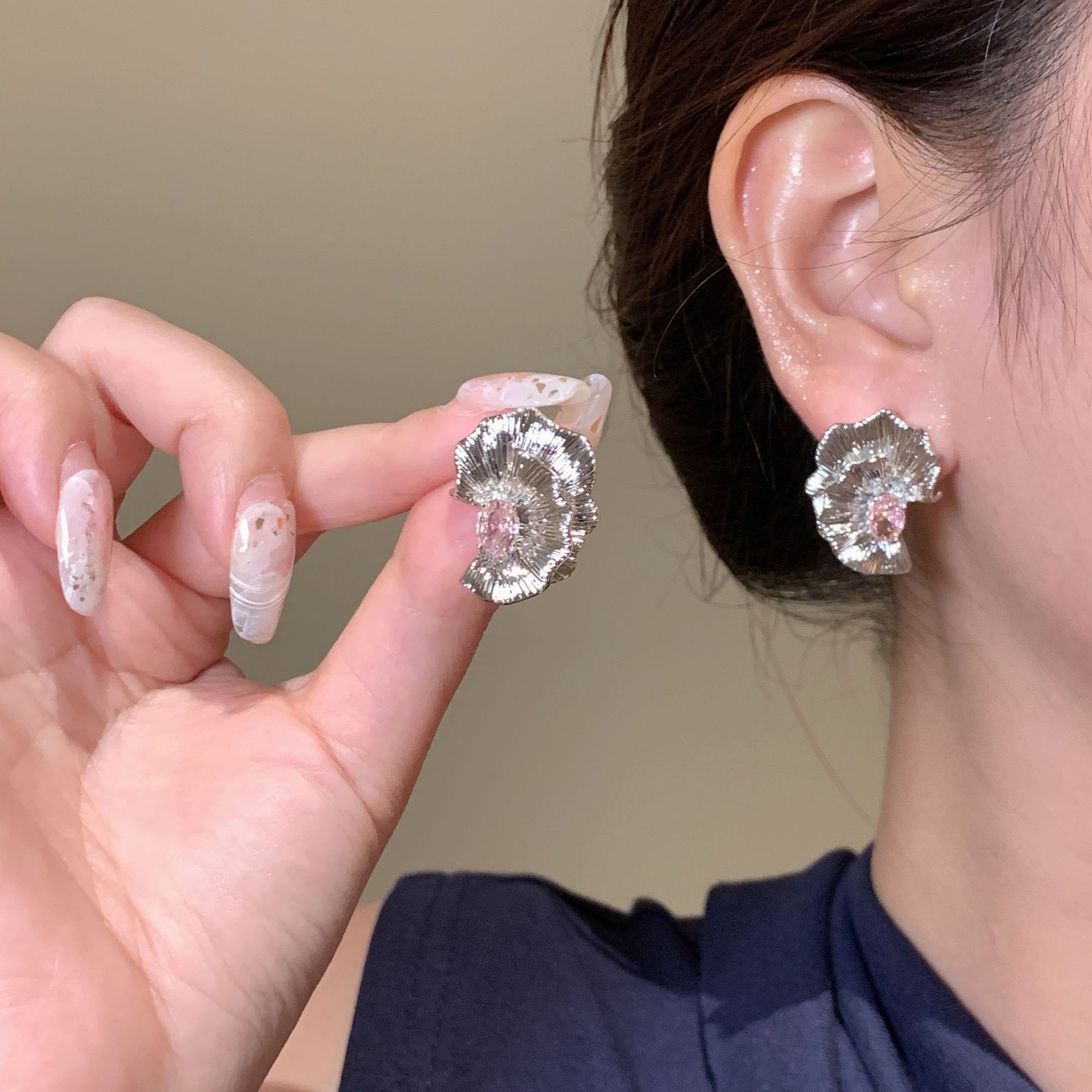 Flowers Stud Earrings For Women In 925 Sterling Silver With 14K Real Gold Plated Electroplated Finish And Zircon Inlay 2