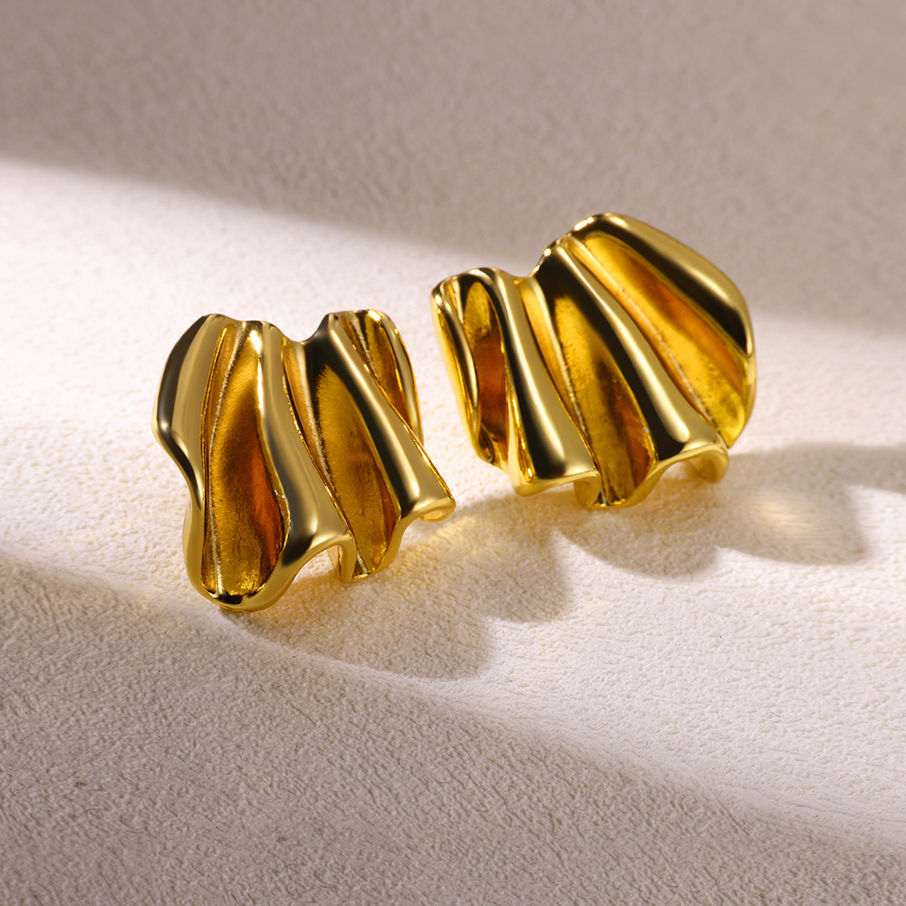 Folds Copper Stud Earrings With 18K Gold Plated PVD Coating, Zircon Inlay, Waterproof Non Tarnish, 0.03-0.05µm Thickness 5