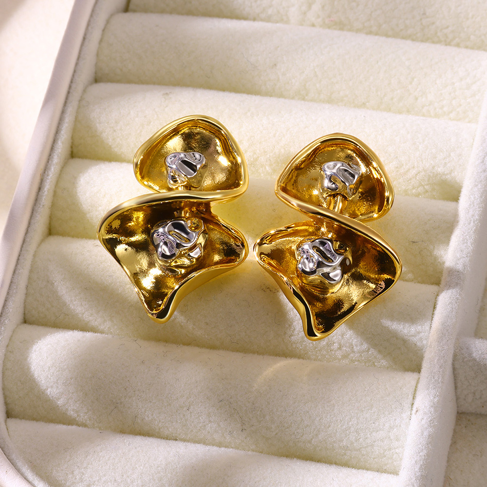 Folds Copper Stud Earrings With 18K Gold Plated PVD Coating, Zircon Inlay, Waterproof Non Tarnish, 0.03-0.05µm Thickness 6