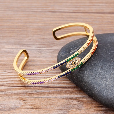 Luxurious Geometric Bangle In 18K Real Gold Plated Copper With Zirconia Inlay, Featuring Electroplated Finish 3