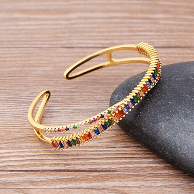 Luxurious Geometric Bangle In 18K Real Gold Plated Copper With Zirconia Inlay, Featuring Electroplated Finish 4