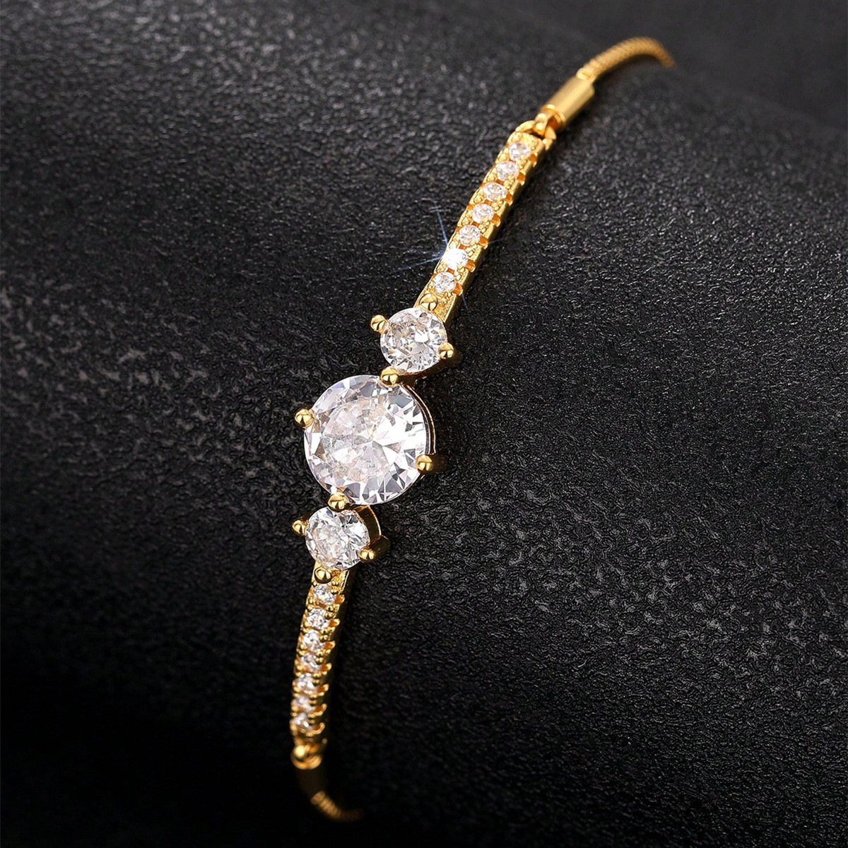 Geometric Claw Setting Bracelet For Women In Copper With KC Golden Plated Water Plating And Zircon Inlay, Featuring Box Chain 2