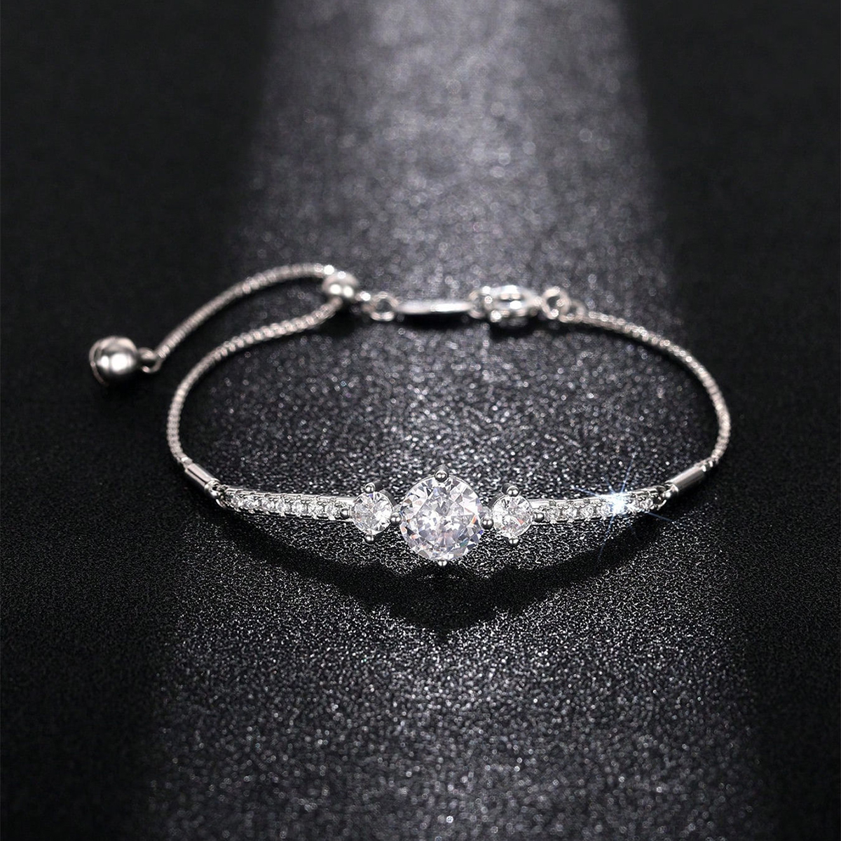 Geometric Claw Setting Bracelet For Women In Copper With KC Golden Plated Water Plating And Zircon Inlay, Featuring Box Chain 7