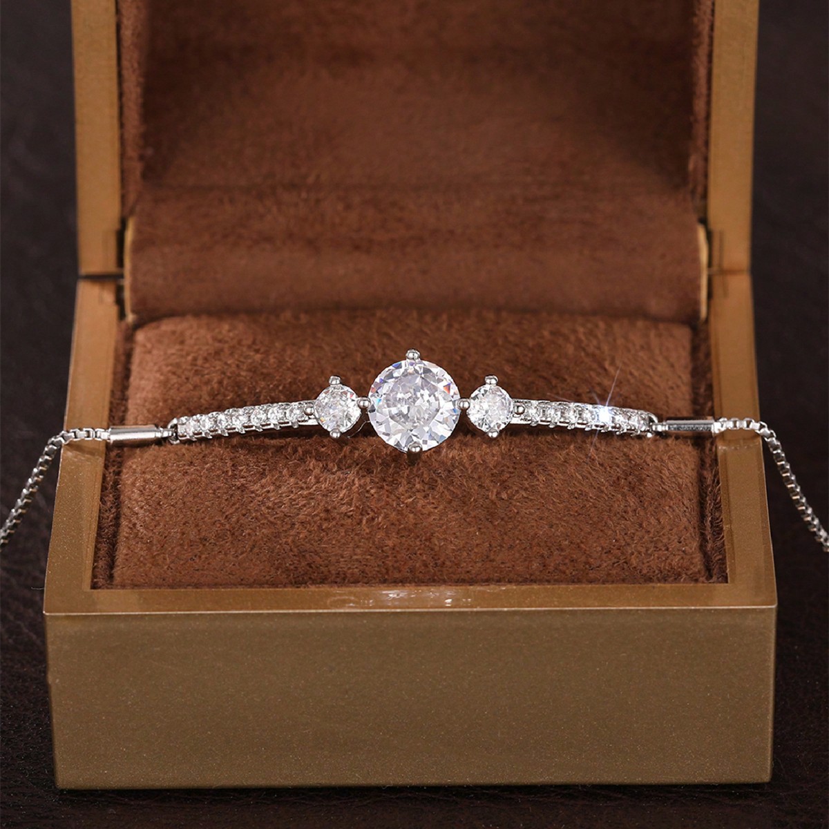 Geometric Claw Setting Bracelet For Women In Copper With KC Golden Plated Water Plating And Zircon Inlay, Featuring Box Chain 9