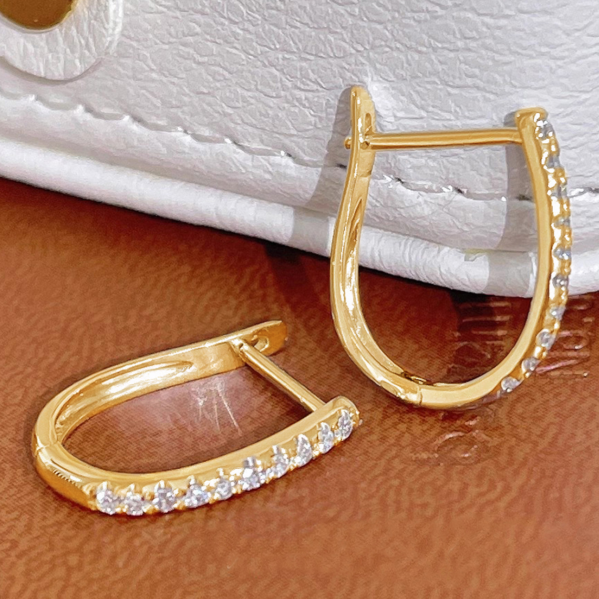 Geometric Claw Setting Earrings In Copper With KC Golden Water Plating And 0.03µm Thickness Featuring Zircon Inlay 8