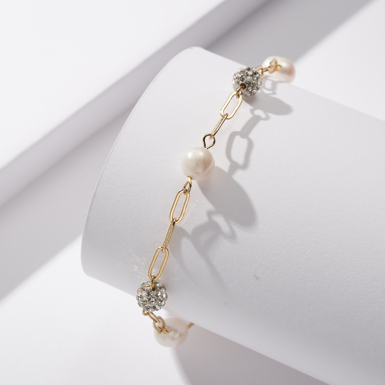 Three-dimensional Geometric Copper Bracelet For Women With 18K Gold Plated Finish And Freshwater Pearl On Paperclip Chain 4