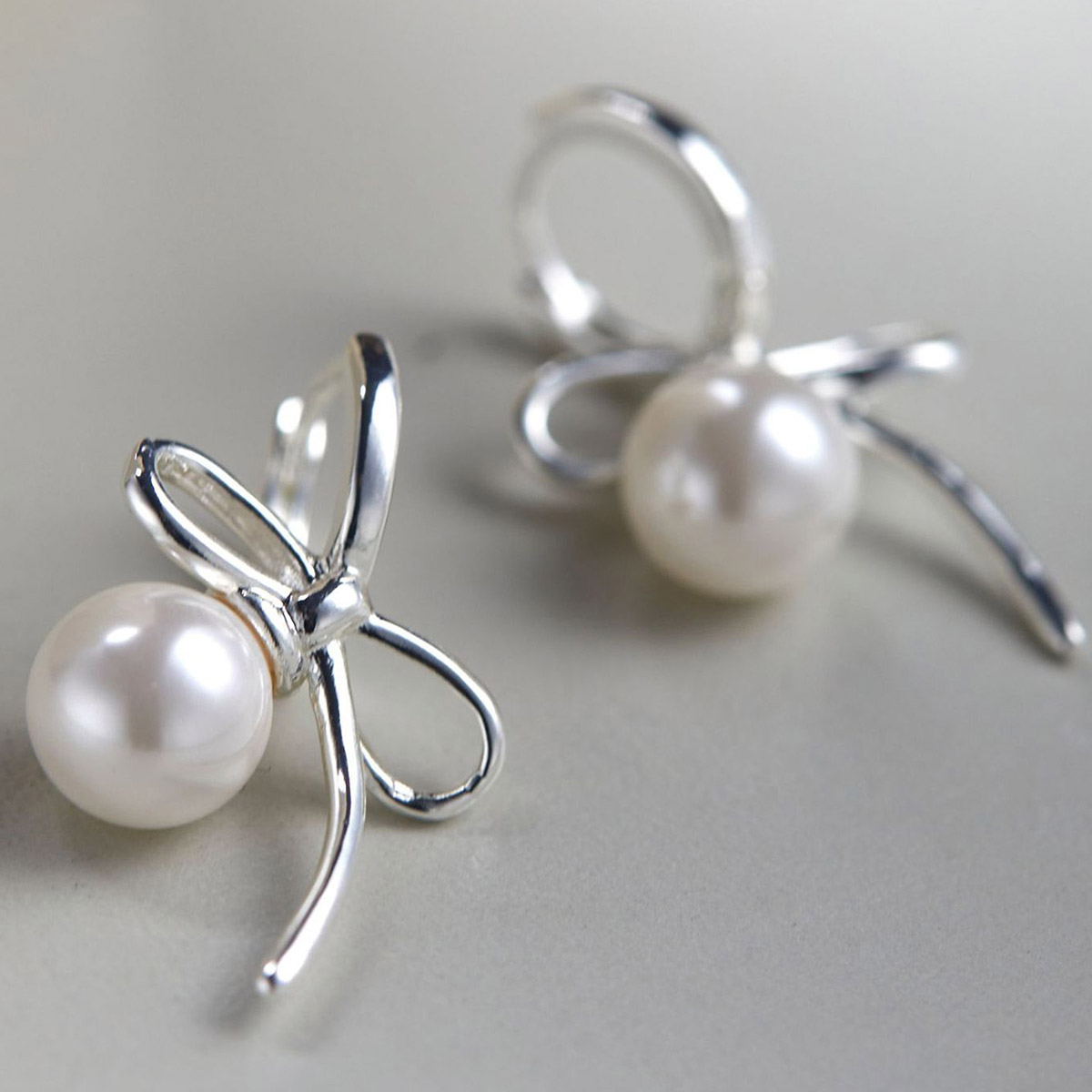 Three-dimensional Geometric Drop Earrings In Copper With White K Water Plating And 0.03µm Thickness Featuring Pearl Inlay 2