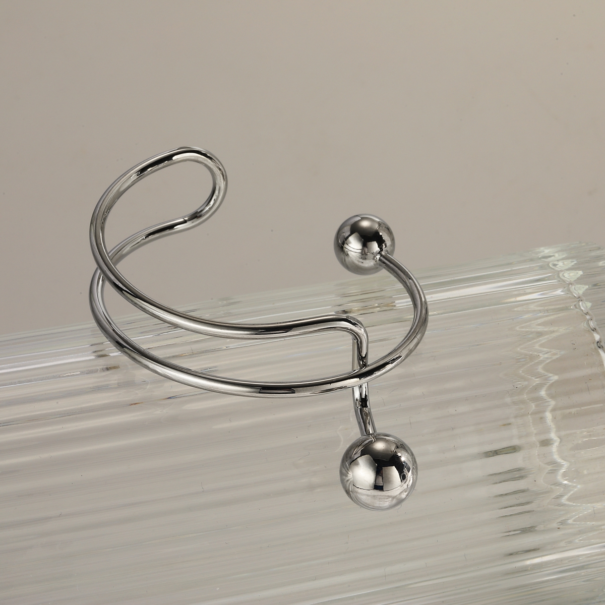 Geometric Electroplated Bangle For Women In Copper With 18K Real Gold Plated Water Plating And 0.03µm Coating Thickness 3