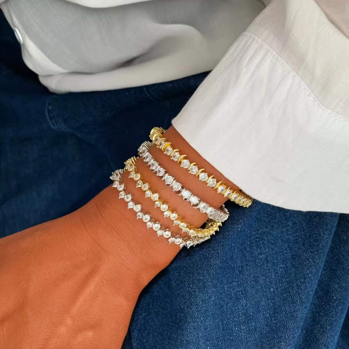 Geometric Electroplated Bangle For Women In Copper With 18K Real Gold Water Plating And Zircon Inlay