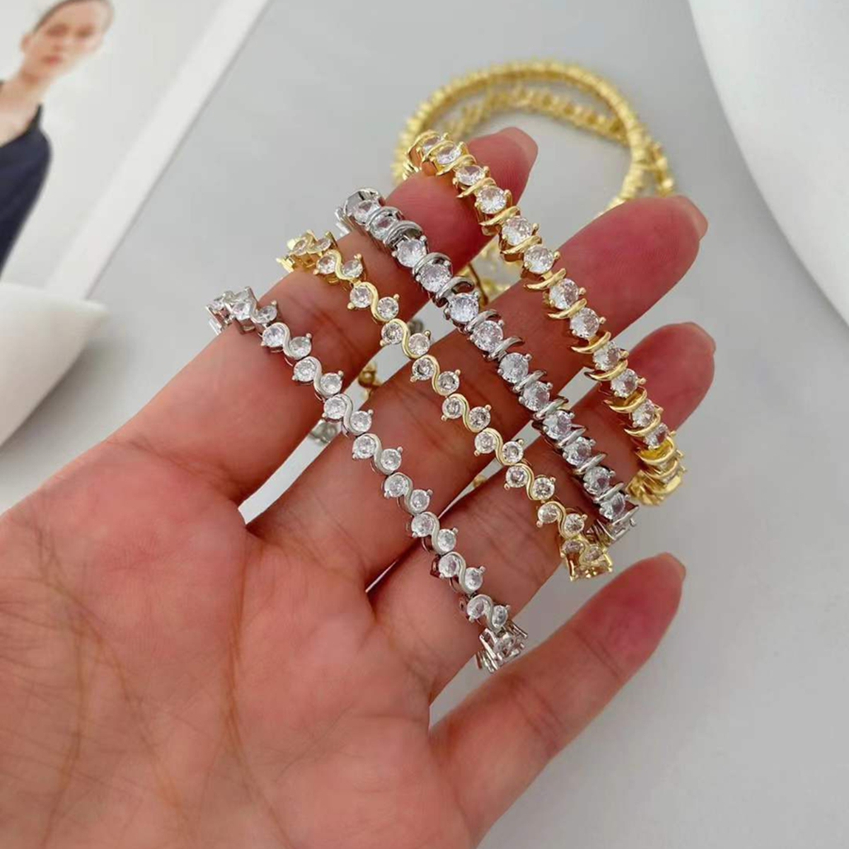 Geometric Electroplated Bangle For Women In Copper With 18K Real Gold Water Plating And Zircon Inlay 3