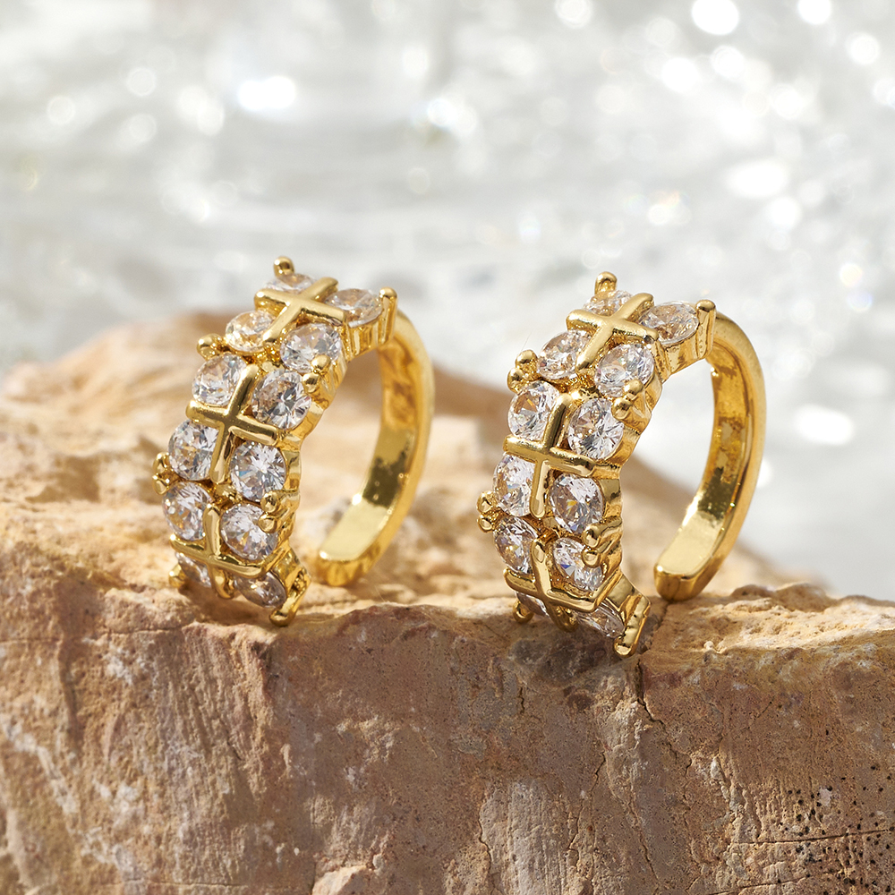 Geometric Electroplated Clip Earrings For Women In Copper With 18K Real Gold Water Plating And Zircon Inlay 3