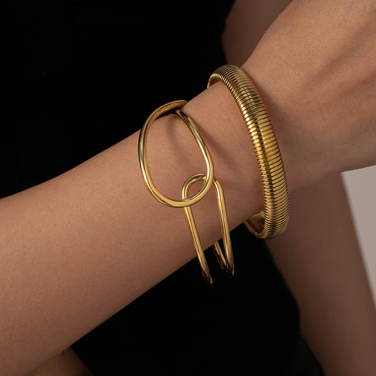 Geometric Electroplated Copper Bangle For Women With 0.03µm 18K Real Gold Water Plating 2