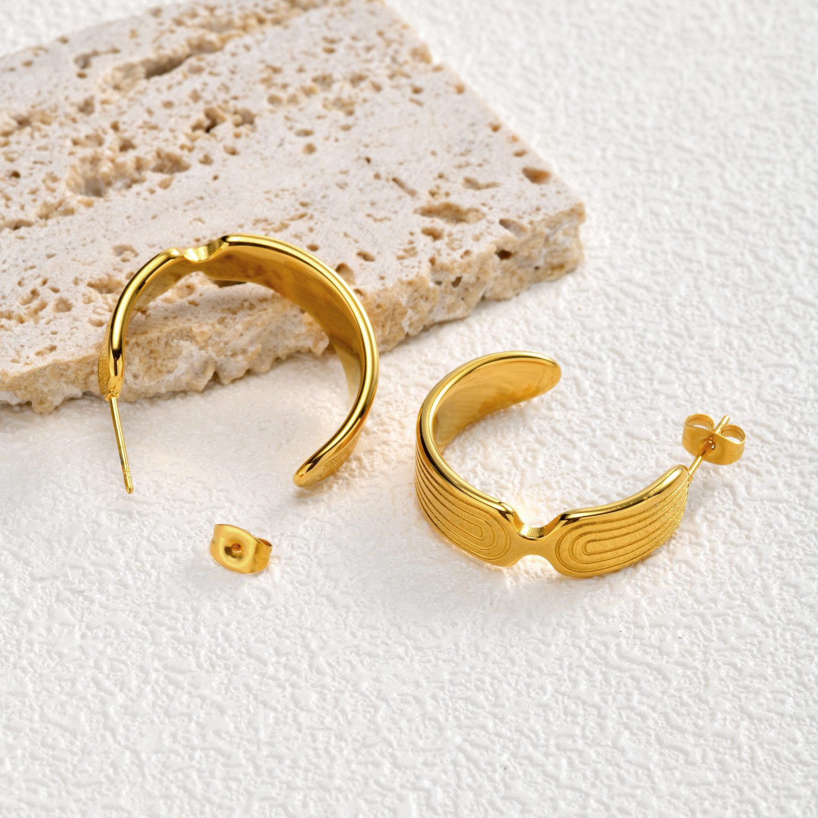 Geometric Electroplated Earrings For Women In 201 Stainless Steel With 18K Real Gold PVD Coated Plating And 0.03µm Thickness 4