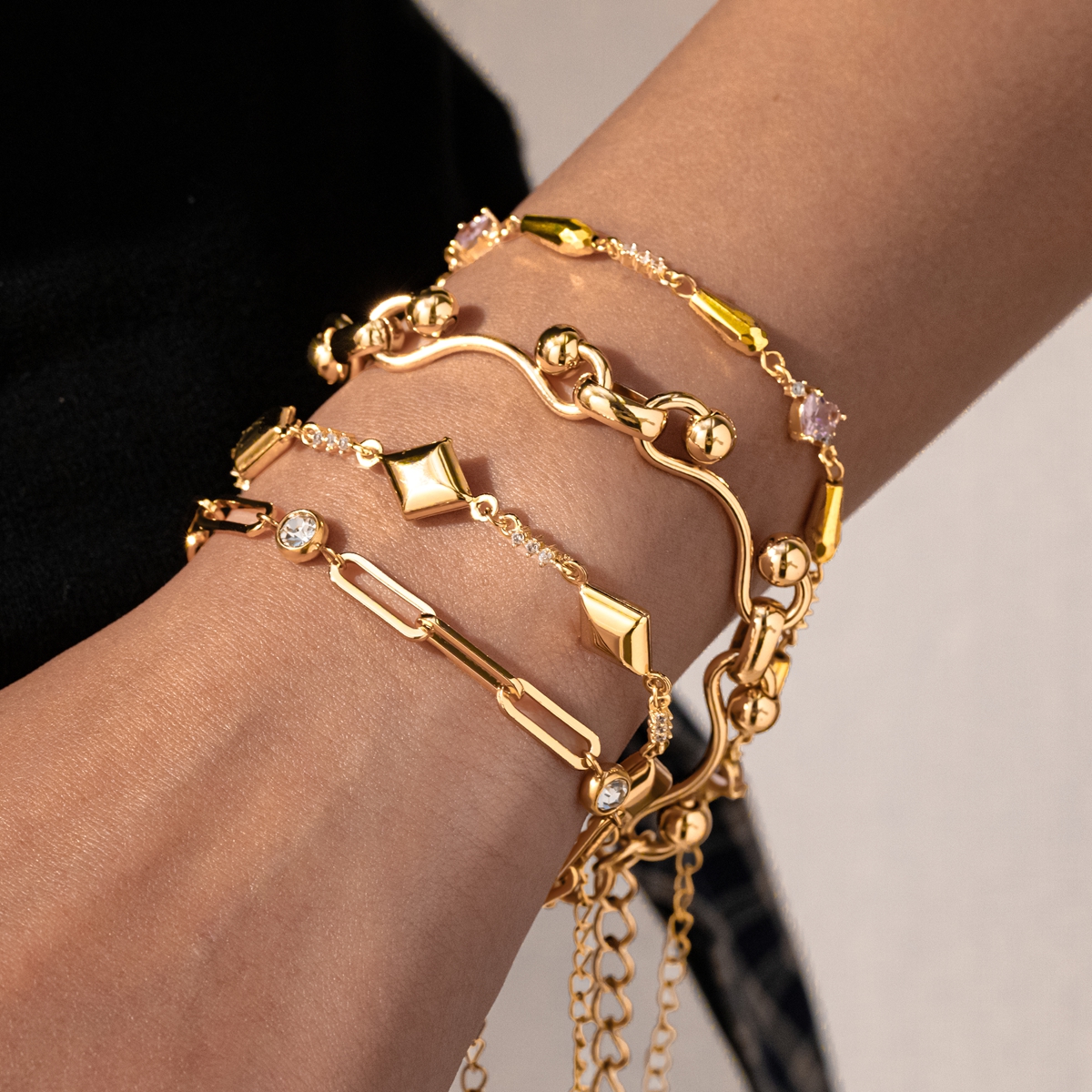 Geometric Electroplated Women's Bracelets In 304 Stainless Steel With 18K Gold PVD Coating, Zircon Inlay, Paperclip Chain