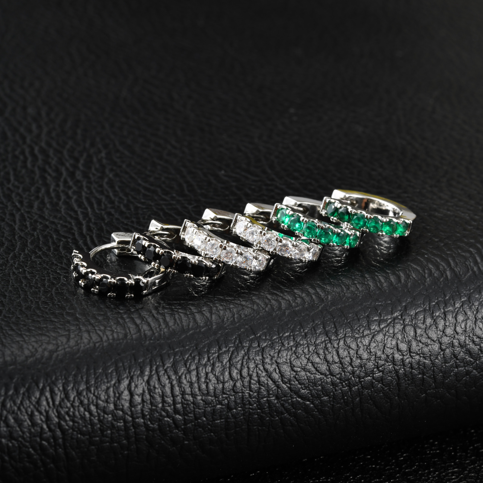 Geometric Hoop Earrings For Women With Claw Setting, Platinum-Plated Copper Featuring Zircon Inlay And Water Plating 3