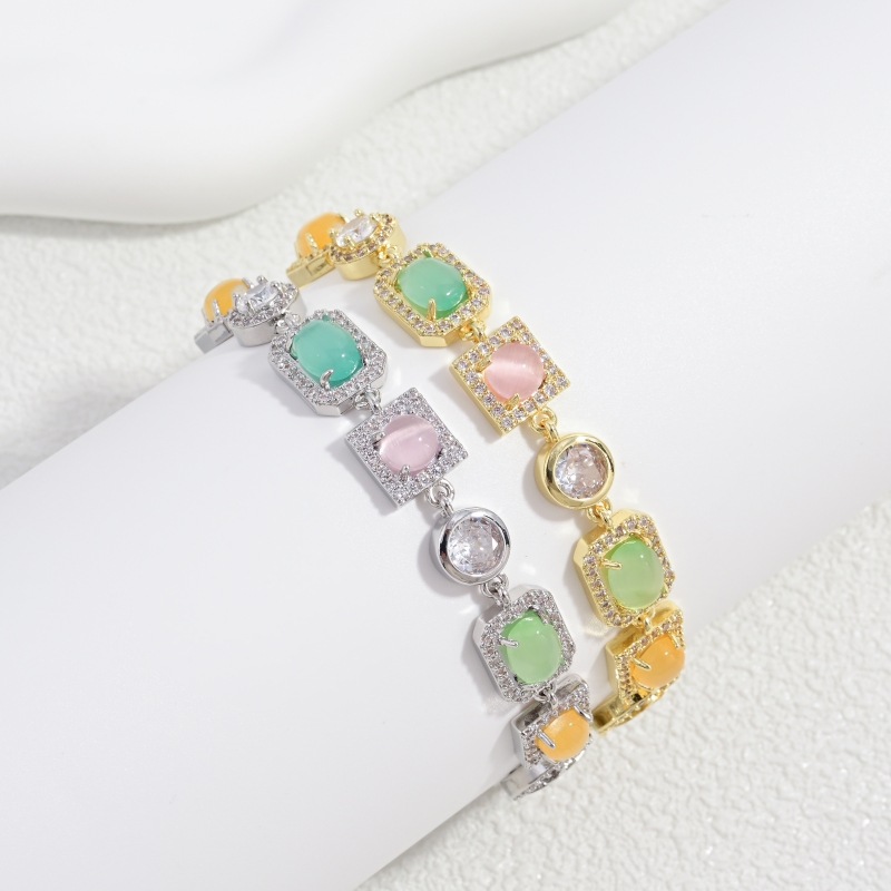 Geometric Inlay Bracelets In Copper With 18K Real Gold Plated Water Plating And 0.03µm Thickness Featuring Zircon And Splicing Chain