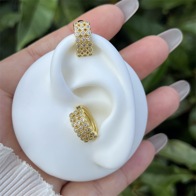Geometric Inlay Clip Earrings For Women In Copper With 18K Gold Plating And Zircon Electroplated Finish 6