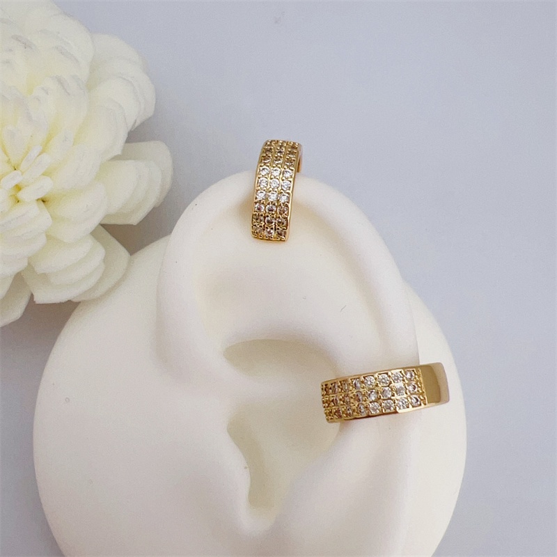 Geometric Inlay Clip Earrings For Women In Copper With 18K Gold Plating And Zircon Electroplated Finish 7