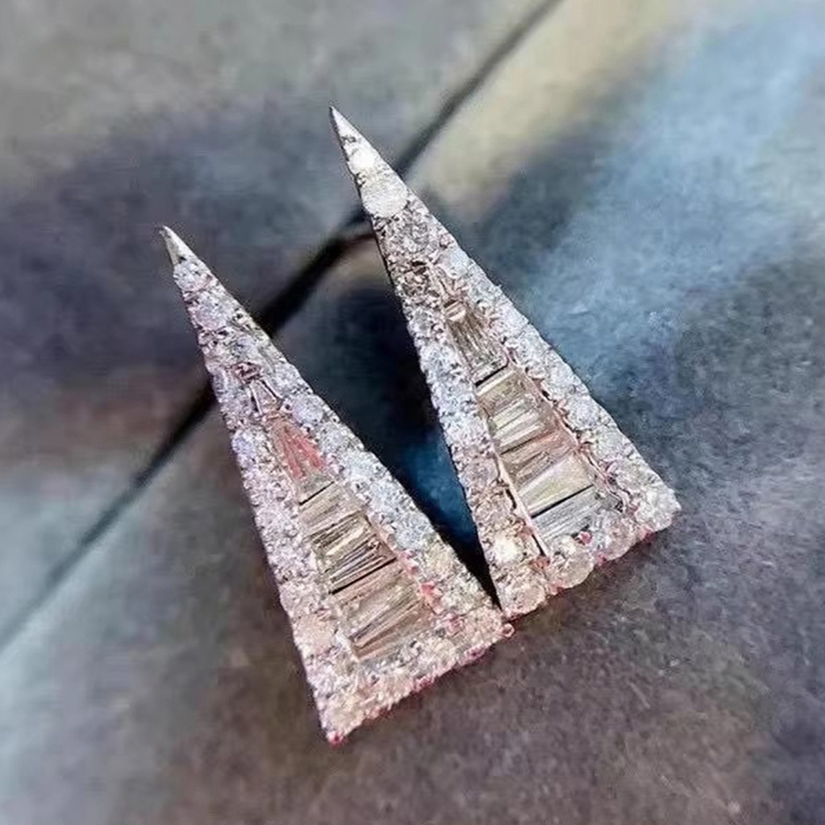 Geometric Stud Earrings With Claw Setting, Copper Base Featuring White K Water Plating And 0.03µm Thickness, Inlaid Zircon