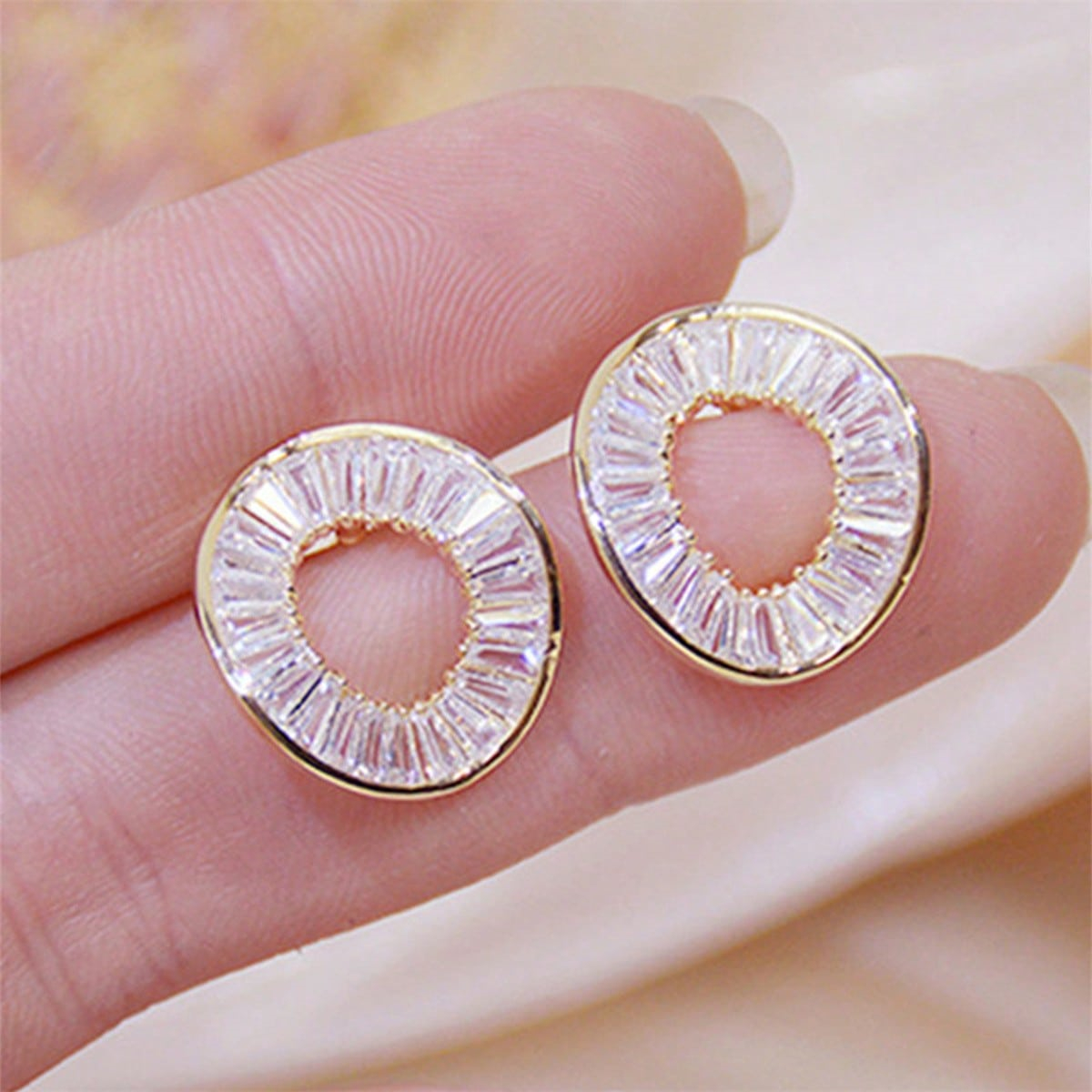 Geometric Stud Earrings For Women With Claw Setting, Copper Base, KC Golden Plated Water Plating, And Zircon Inlay