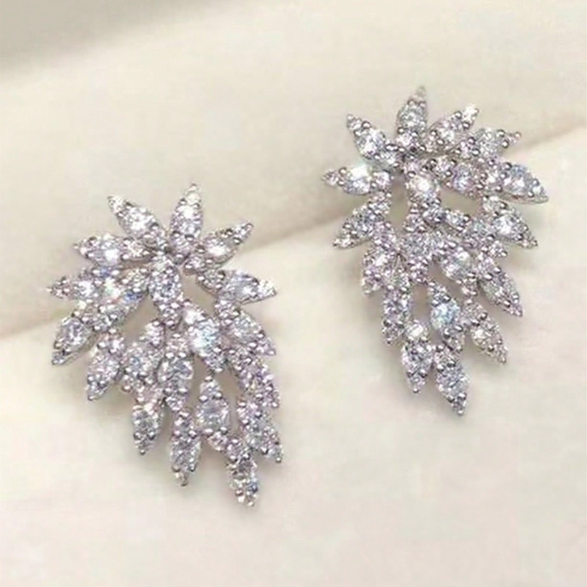 Geometric Stud Earrings For Women With Claw Setting, Copper Base, White K Gold Plated, And Zircon Inlay Featuring Water Plating