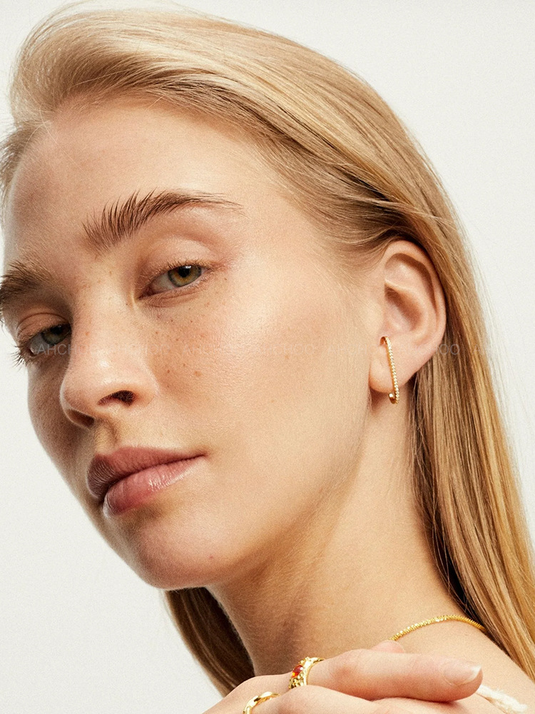 Geometric Stud Earrings In Copper With Electroplated Golden Plating And 0.03µm Thickness Featuring Zircon Inlay 4