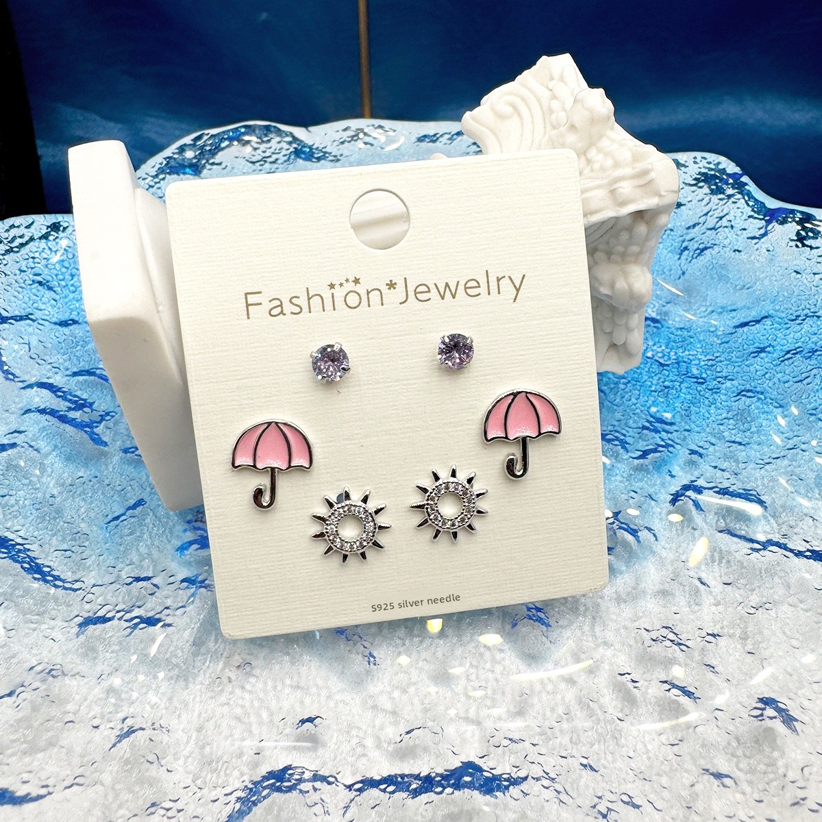Geometric Stud Earrings For Women In Electroplated Copper With Zircon Inlay, Sweet Style 2