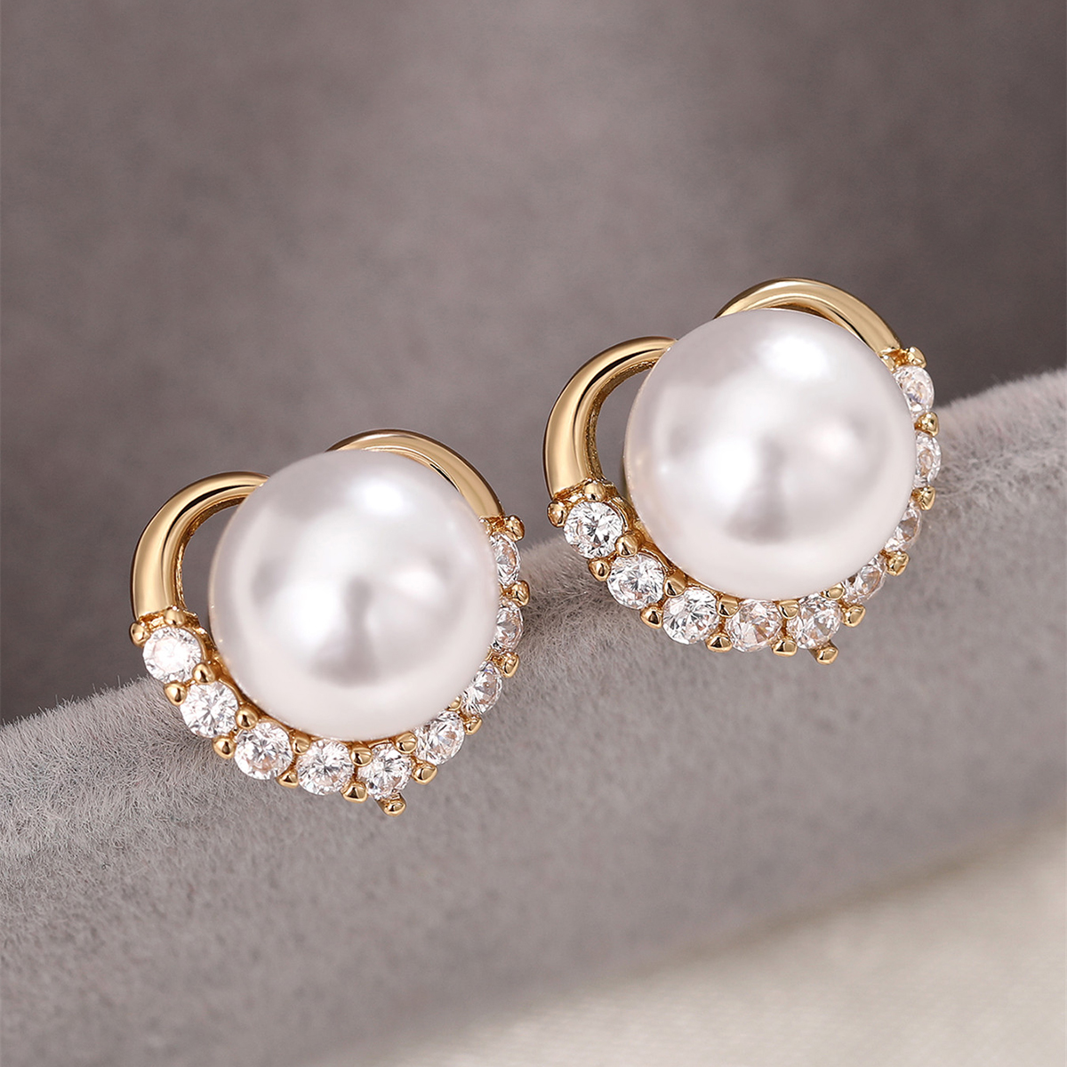 Geometric Stud Earrings For Women With Pearl Inlay, Copper Base, KC Golden Water Plating, And Claw Setting 6
