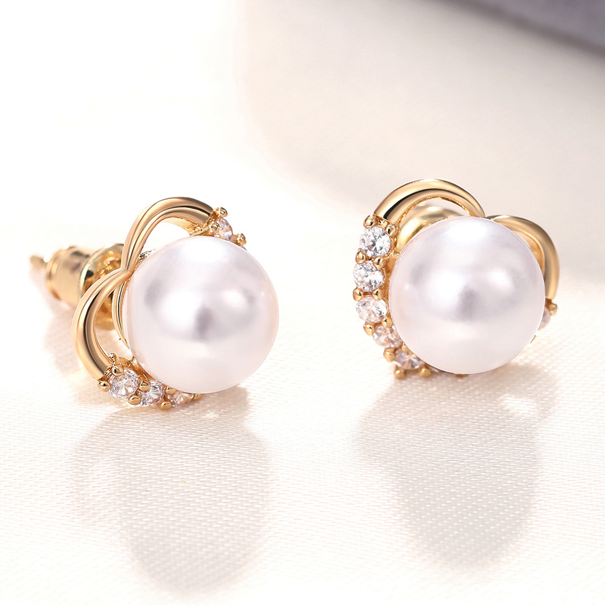 Geometric Stud Earrings For Women With Pearl Inlay, Copper Base, KC Golden Water Plating, And Claw Setting 7