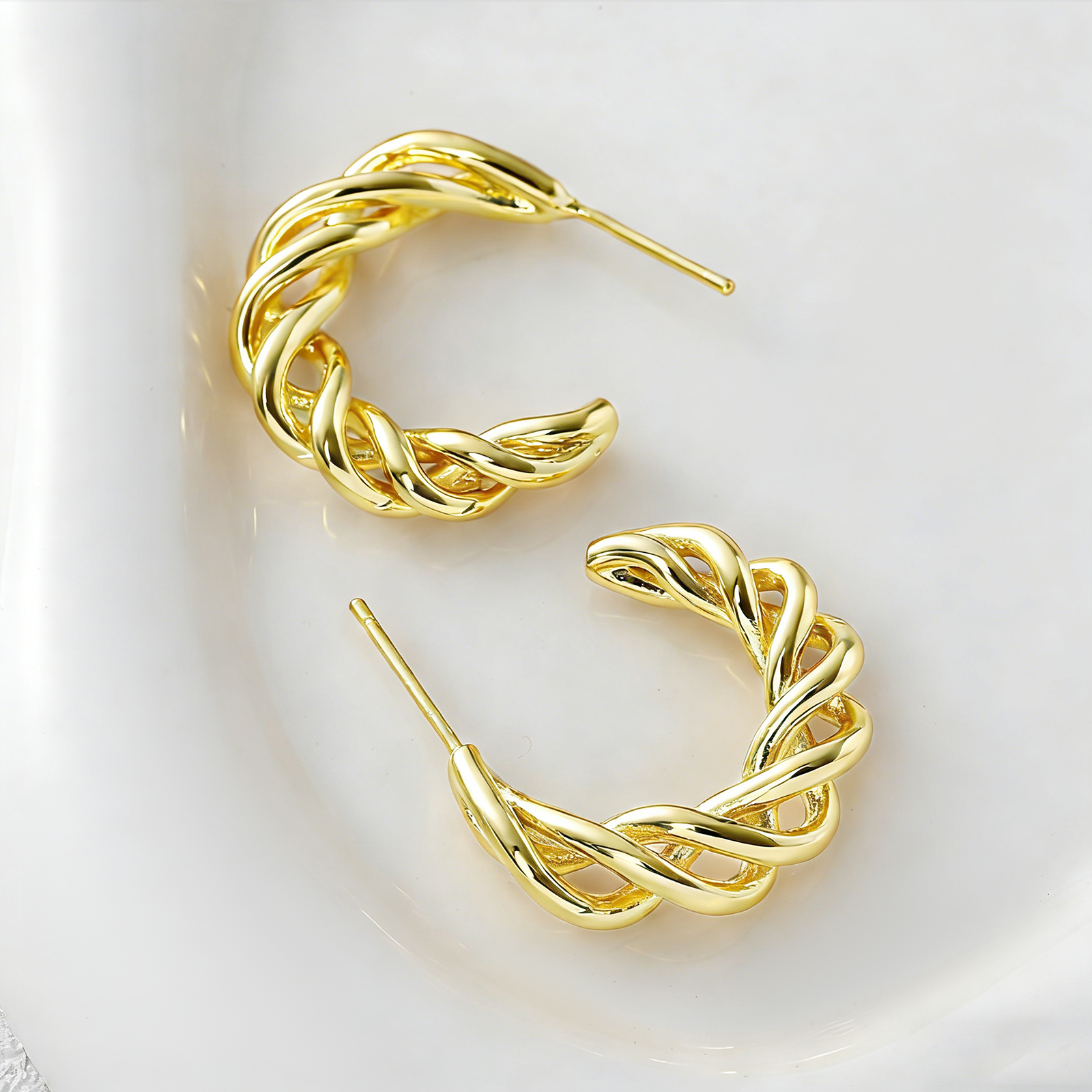 Geometric Twist Earrings In Copper With 18K Real Gold Plated Water Plating And 0.05µm-0.08µm Thickness 4