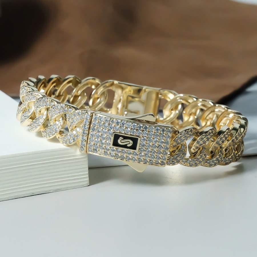 Geometric Unisex Wristband With Electroplated Copper Cuban Link Chain Featuring Zirconia Inlay