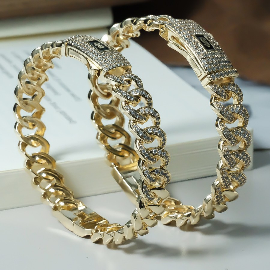 Geometric Unisex Wristband With Electroplated Copper Cuban Link Chain Featuring Zirconia Inlay 5