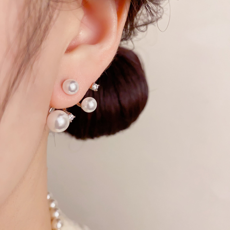 Geometric New Style Women's Earrings In Golden Copper With Real Gold Plated Finish And Rhinestone Inlay 3