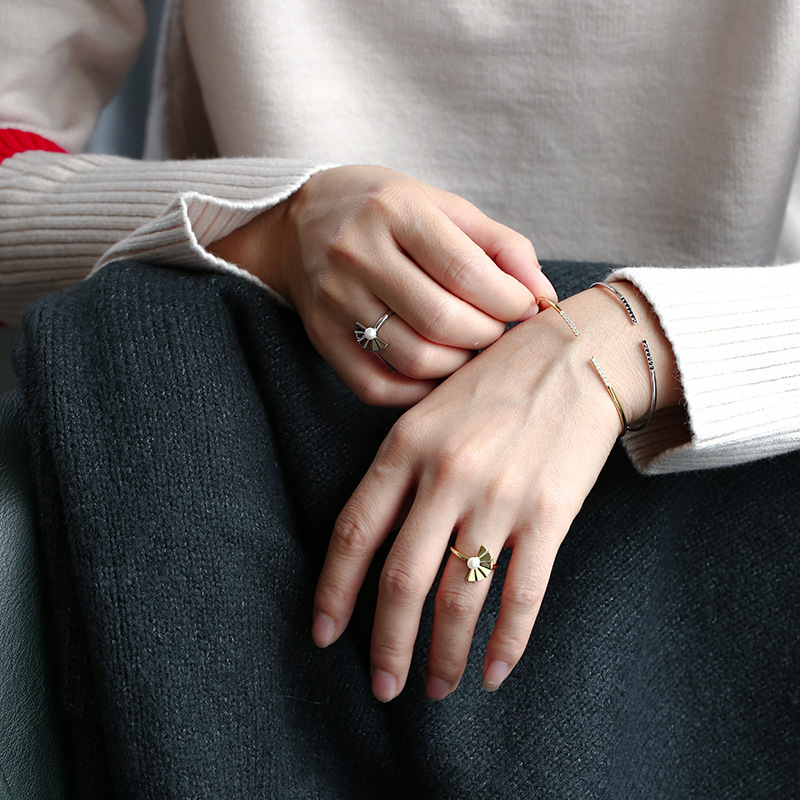 Three-dimensional Geometric Wristband For Women In Golden Plated Brass With Zircon Inlay And Slider Chain 2
