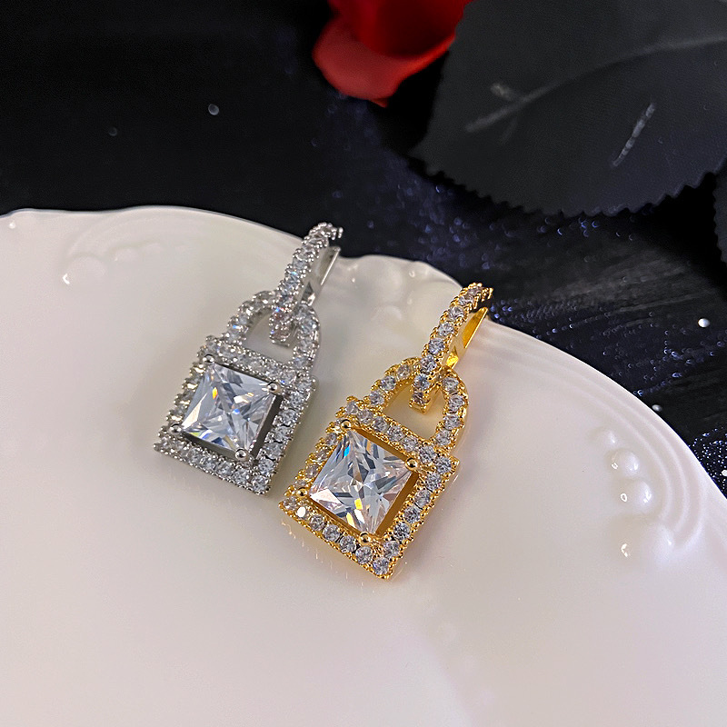 Golden Plated Simple Style Stud Earrings For Women With Zircon Inlay And Bezel Setting Lock
